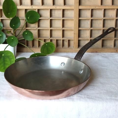 新品未使用 Tupperware 24cmフライパン（ふた付）