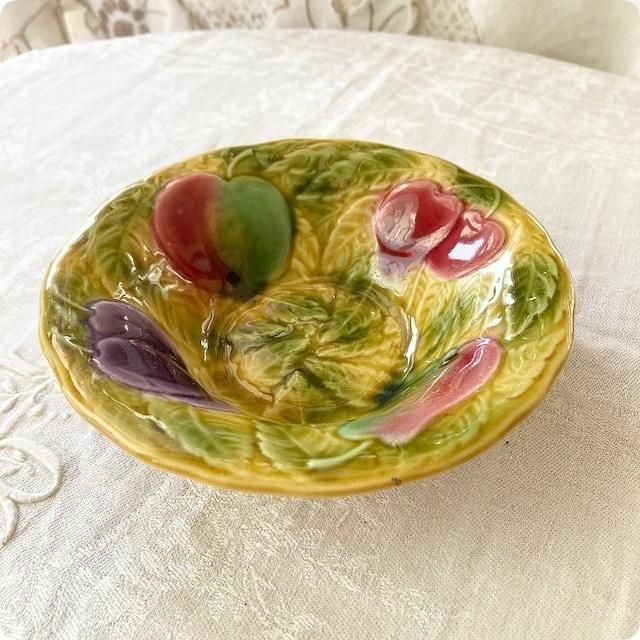 フランス直輸入】華やかな絵柄が素敵 アンティークピルケース