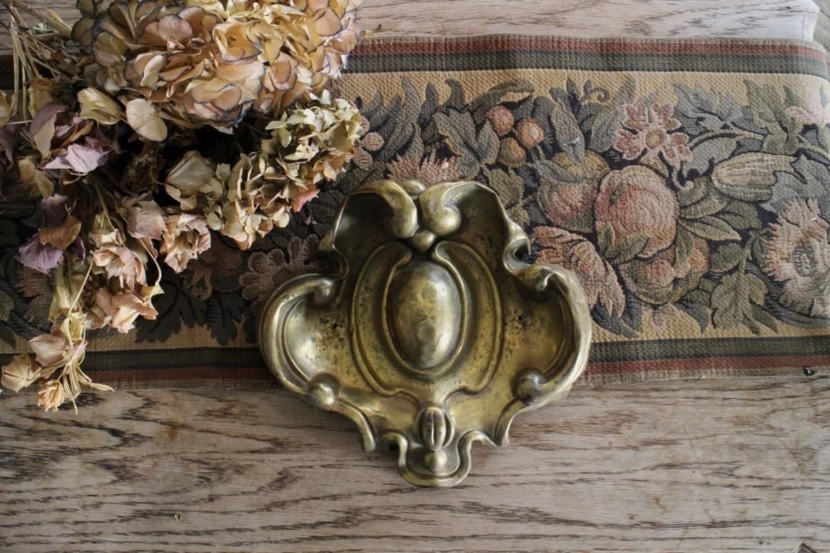 フランス製エタンの花リム大型オーバルプレート