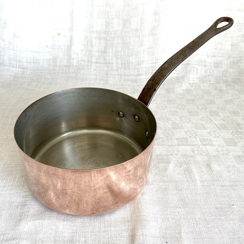 銅鍋 銅片手鍋 直径18cm 厚さ1mm フランス製 12KWdr1 - ANTIQUE 銅鍋 銅片手鍋 直径18cm 厚さ1mm フランス製 12KWdr1 - ANTIQUE