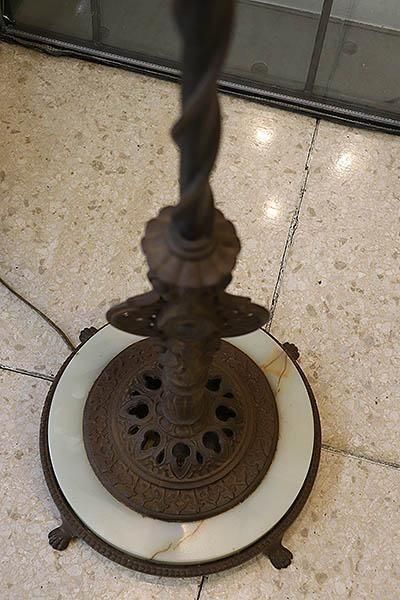 3灯式アイアンフロアランプ｜大理石台座＆LED対応