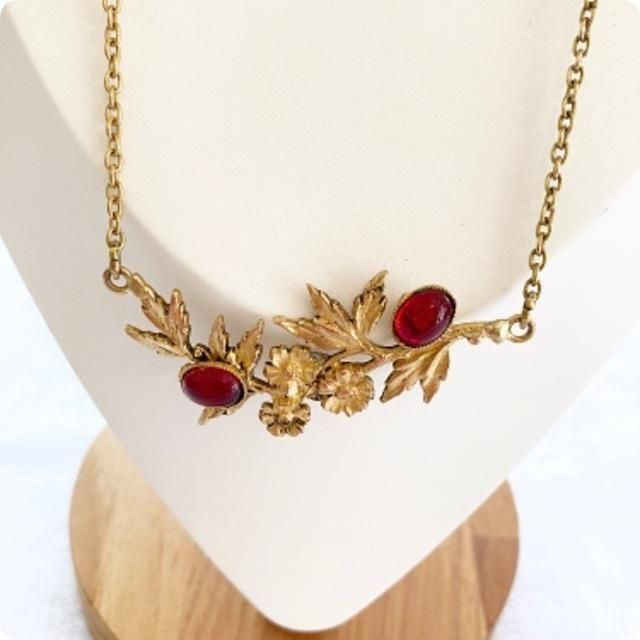 Tiffany ヴィンテージネックレス赤い石レア Tiffany ヴィンテージ