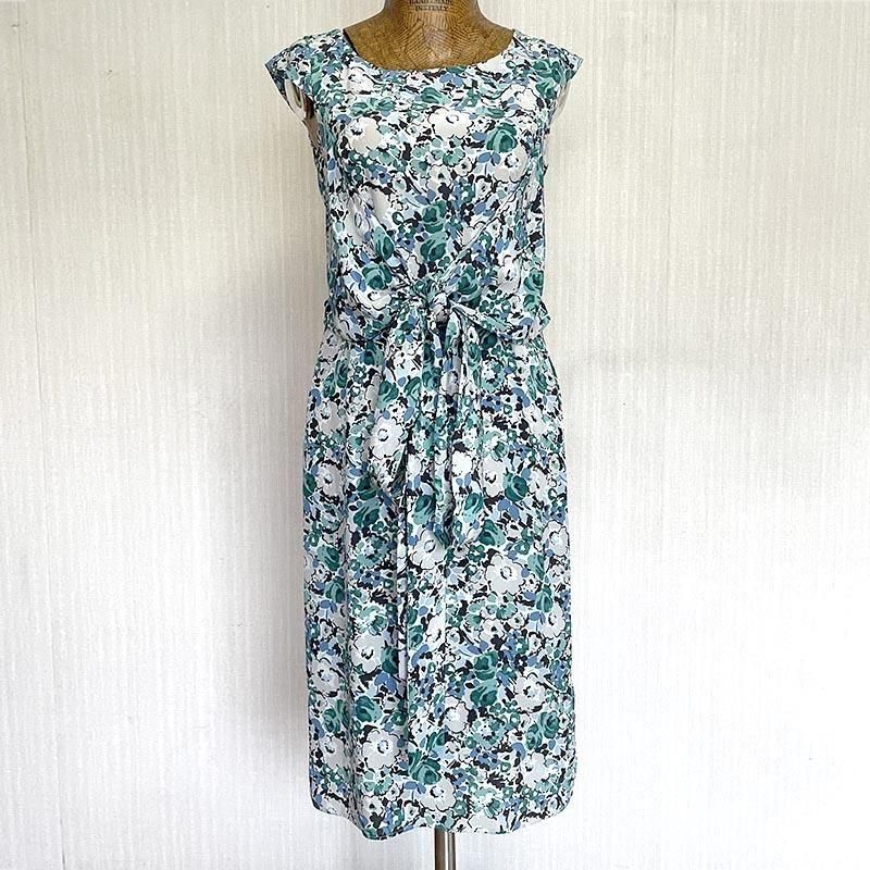 ワンピース Max Mara 花柄水色 シルクワンピース フランス古着 ワンピース Max Mara 花柄水色 シルクワンピース フランス古着