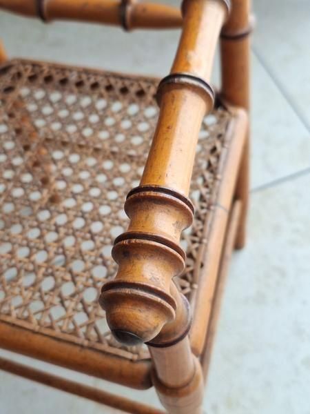 アンティークドールチェア - アンティークモール＆蚤の市情報サイト