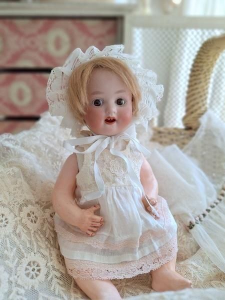 希少！ドイツ製 Hutschenreuther Viktoria 淡いペール Hutschenreuther Porcelain 
