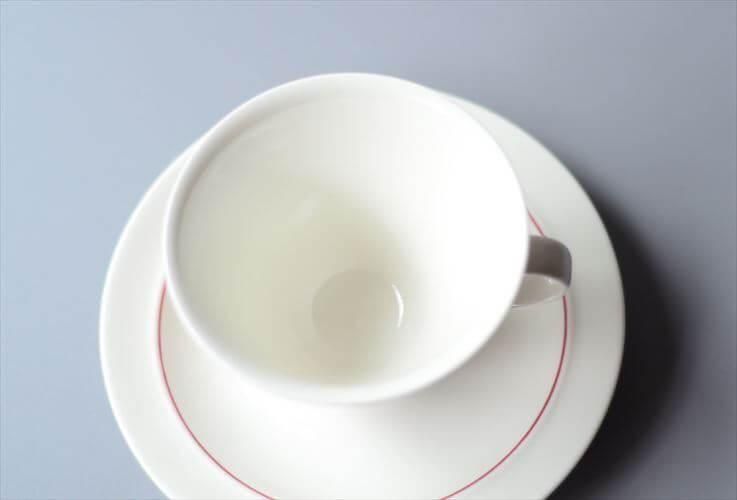 フィンランド製アンティークカップソーサー 華やかなハレキン