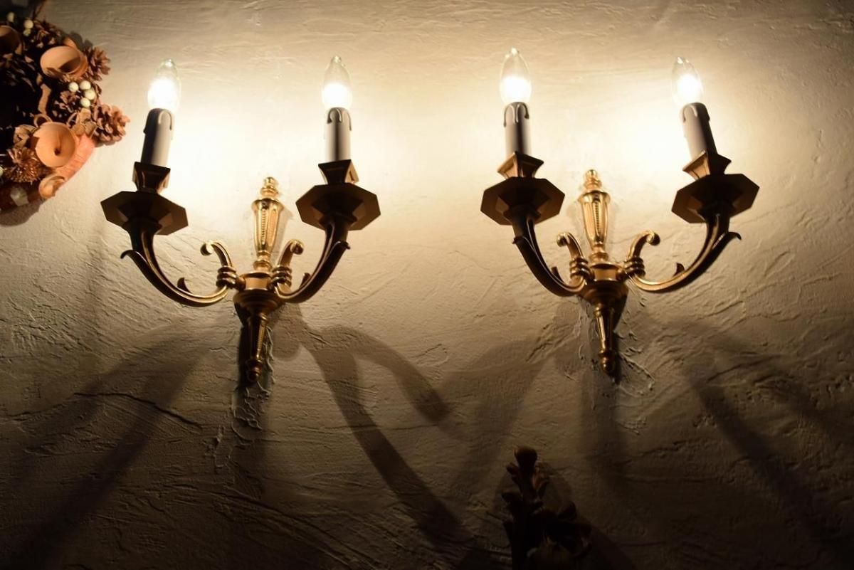 フランス製アンティークウォールランプ｜重厚感ある1930年代の真鍮製品