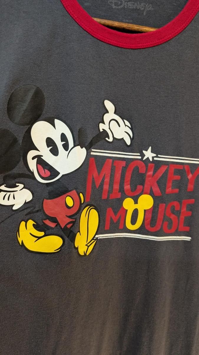 Disney ディズニー ミッキー Tシャツ グレー 赤 XLサイズ 表記