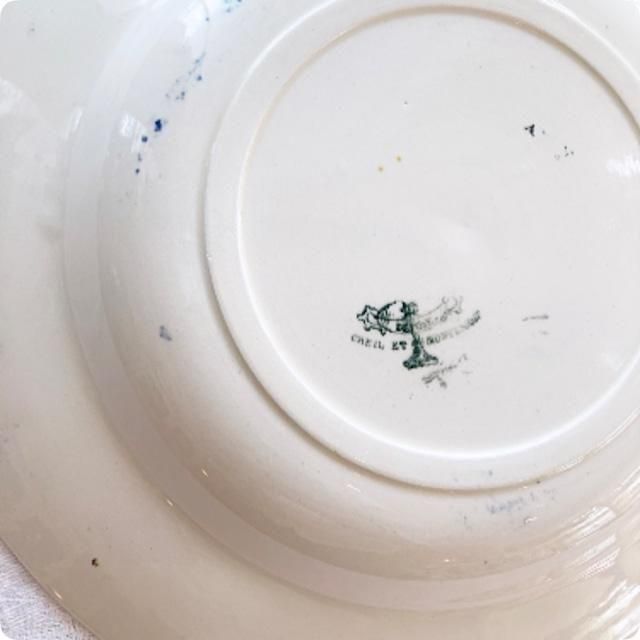 フランス直輸入】親鳥の絵柄に心温まる クレイユモントロー