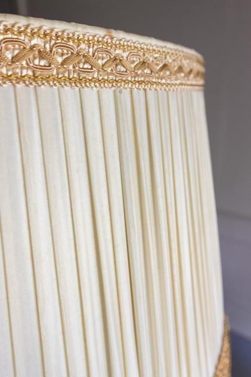 フランス製アンティーク、風格あるフロアランプ フランス製アンティーク、風格あるフロアランプ