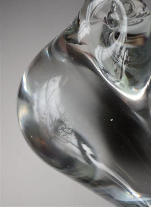 スウェーデン製ガラスの長尻尾の鳥オブジェ