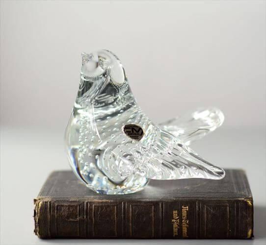 Art Vannes vintage art glass bird in flight. Clear French