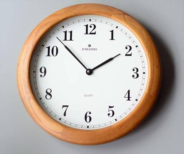 北欧　ドイツ製　オーク　楢無垢材　ユンハンス　壁掛け　時計　ウォール　クロック 未使用品 箱付 AMS 北欧 ドイツ製 ユンハンス 無垢 オーク