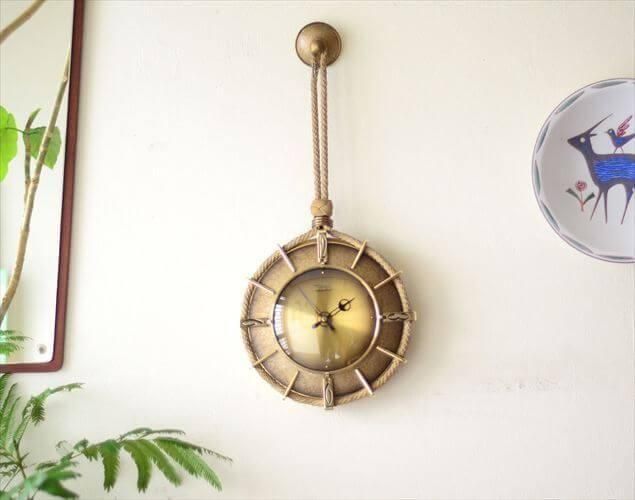ドイツ製ヴィンテージ真鍮吊り下げ壁時計 希少な存在感