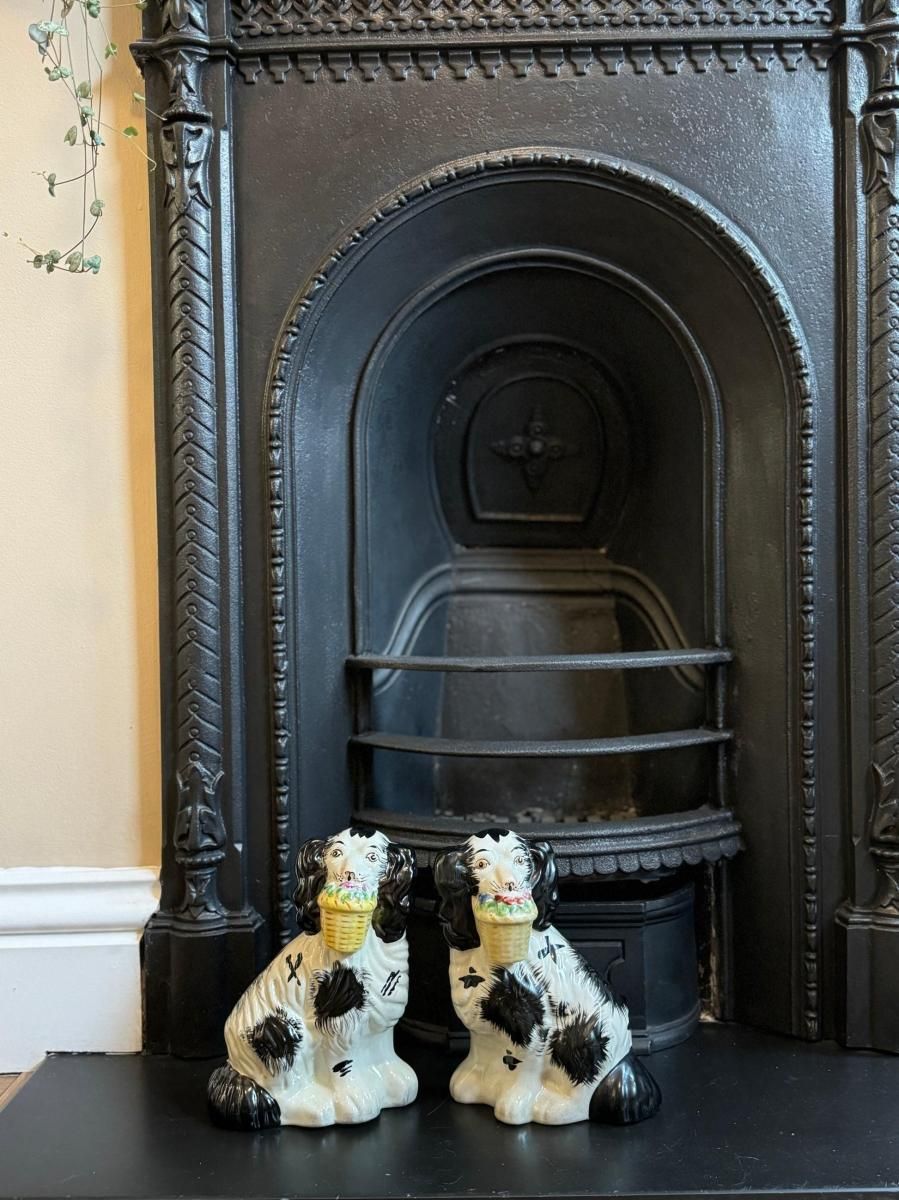 ヴィンテージ希少なフラワーバスケット スタッフォードシャー