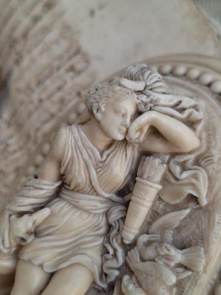 アンティークペーパーウエイト - アンティークモール＆蚤の市情報