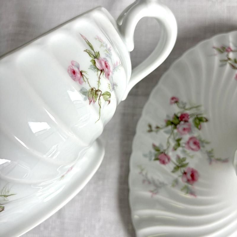 リモージュアビランドの華やかなピンク薔薇のスープチュリーン