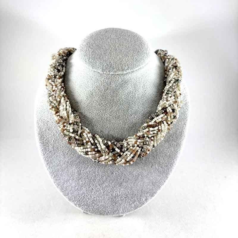 ミックスビーズのチョーカーネックレス