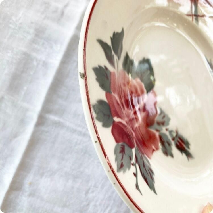 フランス直輸入可憐な薔薇柄のデザート皿