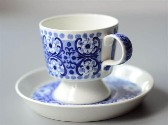 ARABIA製デミタスカップ4客フィンランド ヴィンテージフィンランド製デミタスカップ洗練の北欧デザイン