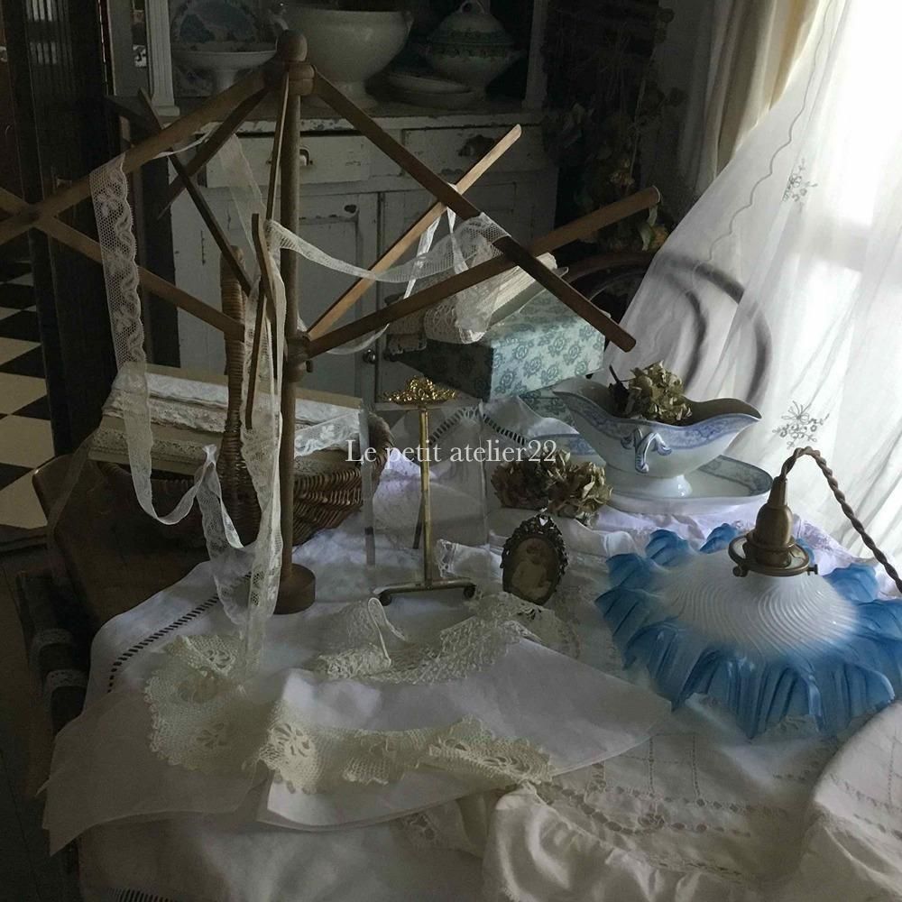 週末価格　ランプシェード　フランスアンティーク　フリルカバーリメイク シェードのみ)フランスアンティーク 照明 ガラス ランプシェード