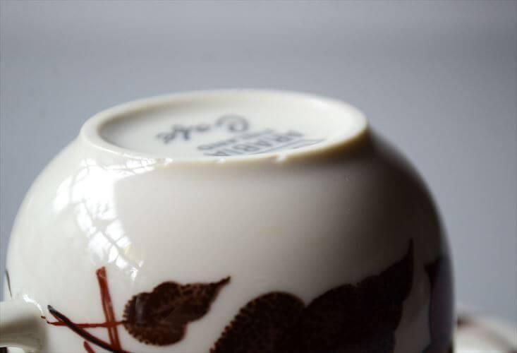 フィンランド製アンティークカップソーサー クレマチス柄2客セット