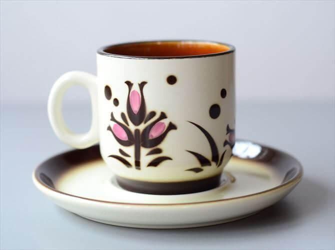 ベルギー製アンティークすずらん柄カップソーサー