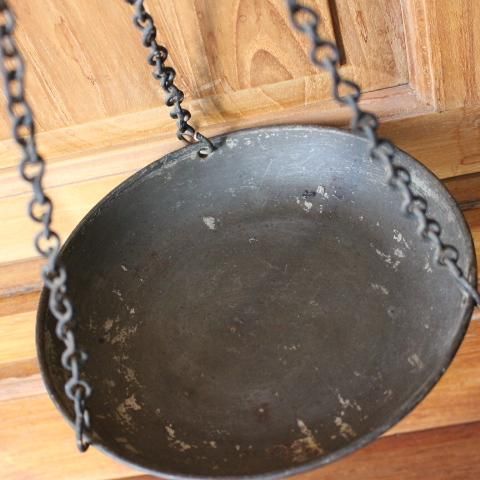 フランス製アンティークJAPYのシャビーな天秤