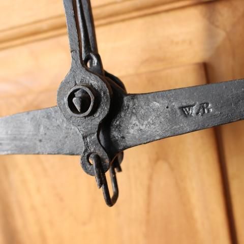 フランス製アンティークJAPYのシャビーな天秤