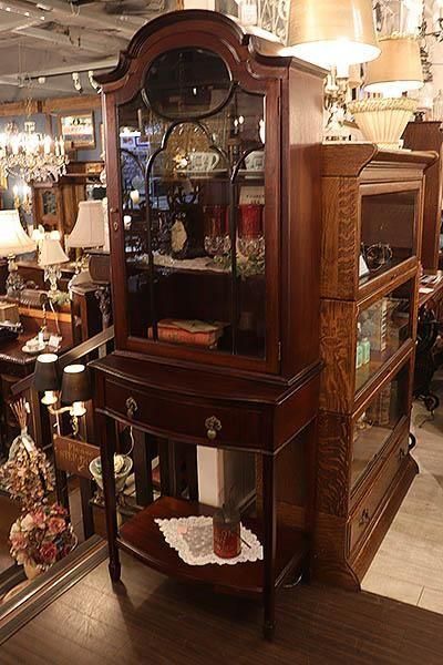 鍵付きシェラトン様式キャビネット｜英国製マホガニーのガラス収納家具