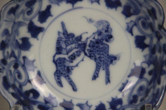 幕末 瀬戸焼 輪花型染付なます皿｜麒麟図と唐草紋の上品な器