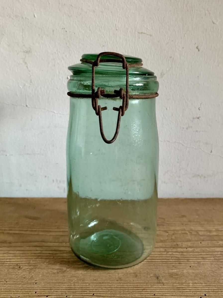 フランス製ヴィンテージのL'IDEALEガラス保存瓶