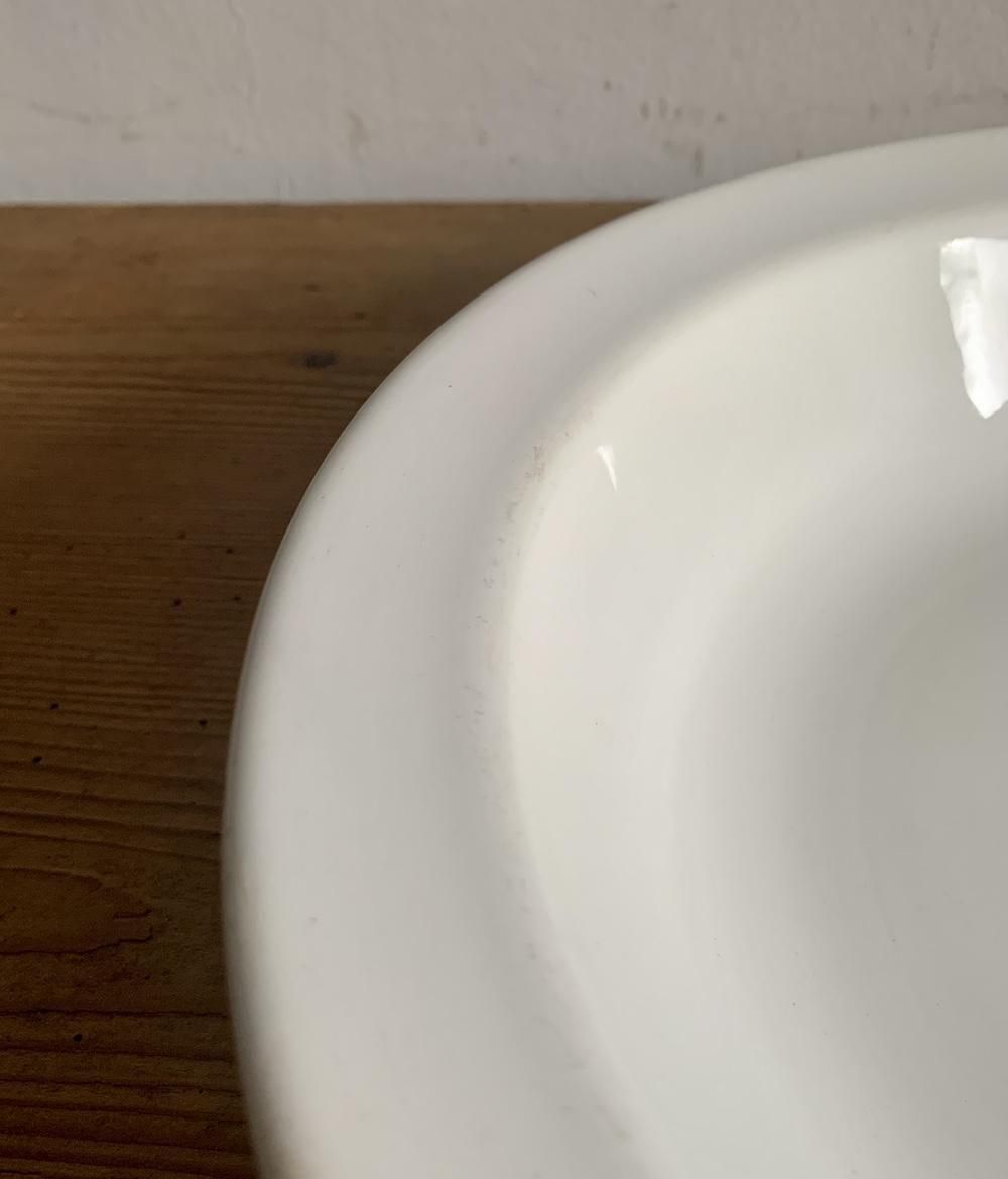 フランス製アンティーク深皿 優雅な雰囲気醸す