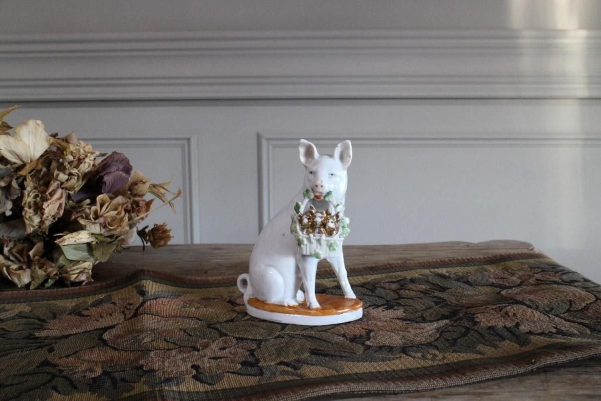 ドイツ製アンティーク豚の陶製オブジェ 癒し系