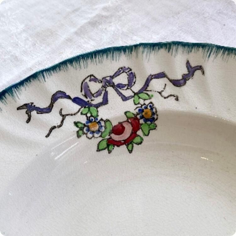 フランス　飾り皿 ケーキ皿 中皿 フランスアンティーク風 トワルドジュイ 食器 20cm 赤