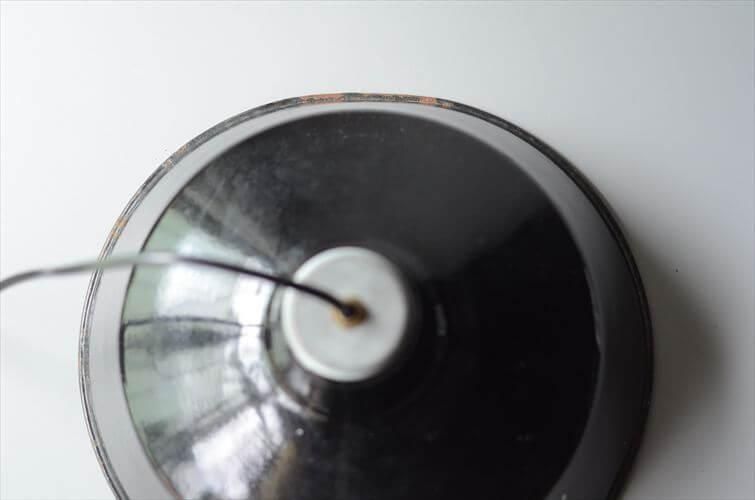 ドイツ産ヴィンテージ工業系ペンダントライトブラックシェード