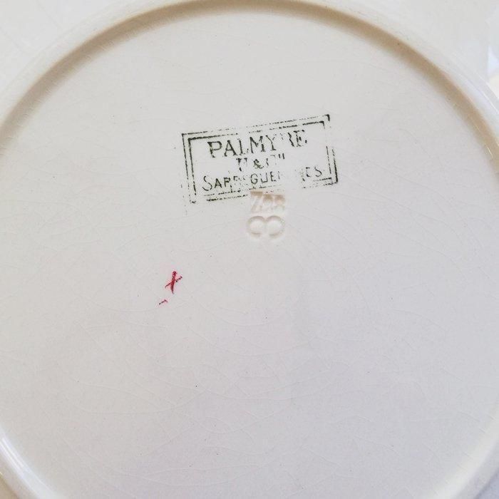 フランス製サルグミンヌのグリーンフラワーディナープレート