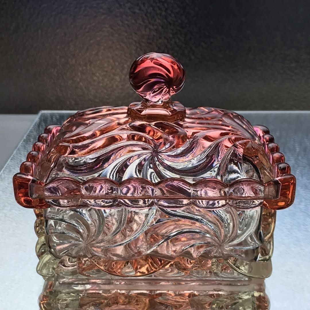 美品 オールドバカラ BACCARAT バンブーローズ トレイ クランベリー硝子 美品 オールドバカラ BACCARAT バンブーローズ トレイ