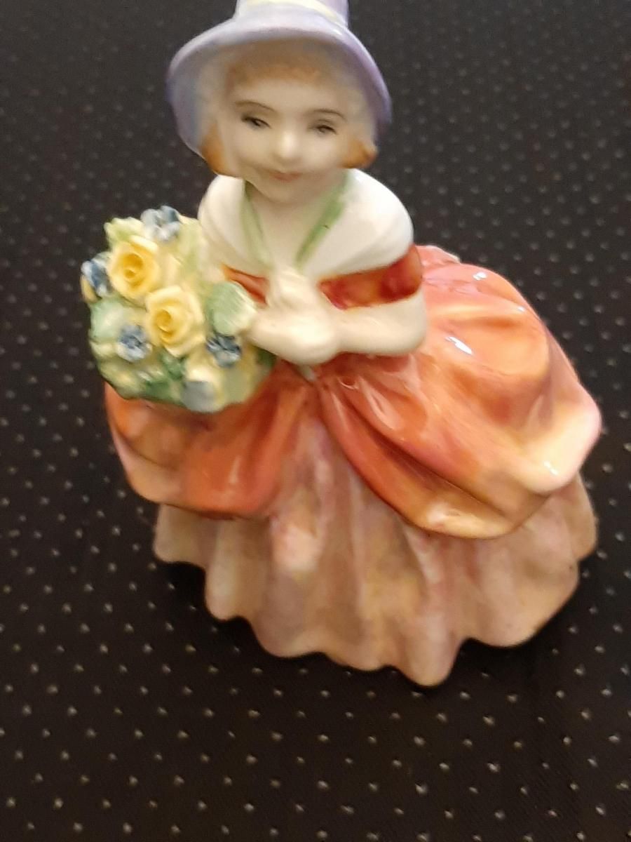 イギリス ロイヤルドルトン 1910年代 葉文壺 キズ有り イギリス ロイヤルドルトン 1910年代 葉文壺 キズ有り（イギリス