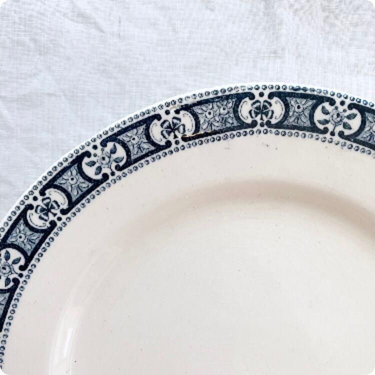 フランスSALINS窯四つ葉クローバーローズ柄高台皿