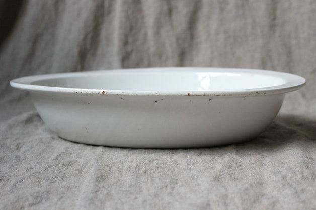 イギリスアンティーク食器 ホテル仕様の深いオーバルプレート