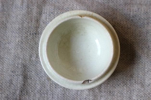 小物入れにピッタリ！イギリスアンティーク雑貨のトゥースペースト容器