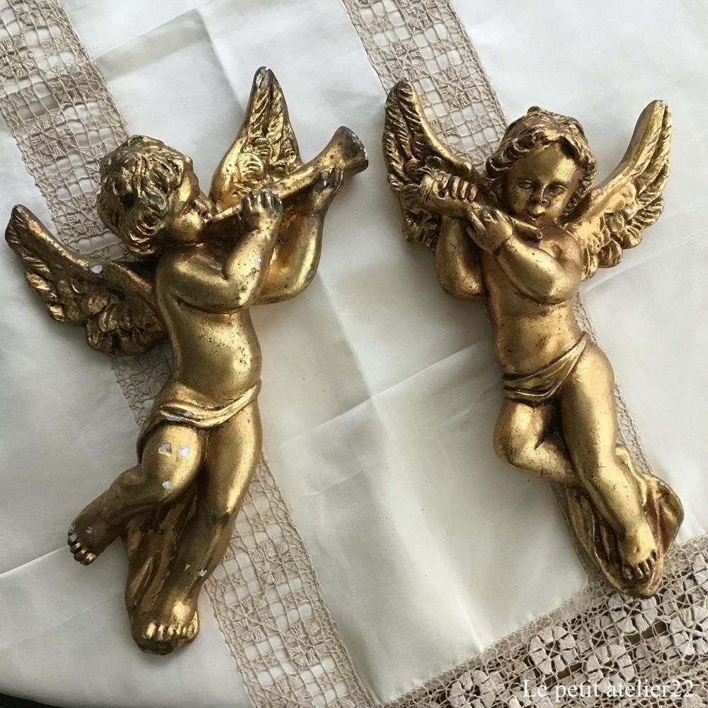 B) フランス アンティーク 壁飾り エンジェル 天使 壁掛け 石膏