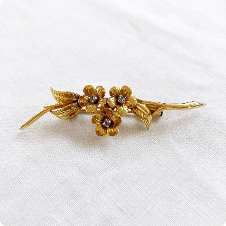 フランス ヴィンテージブローチ エレガントな大人の装い