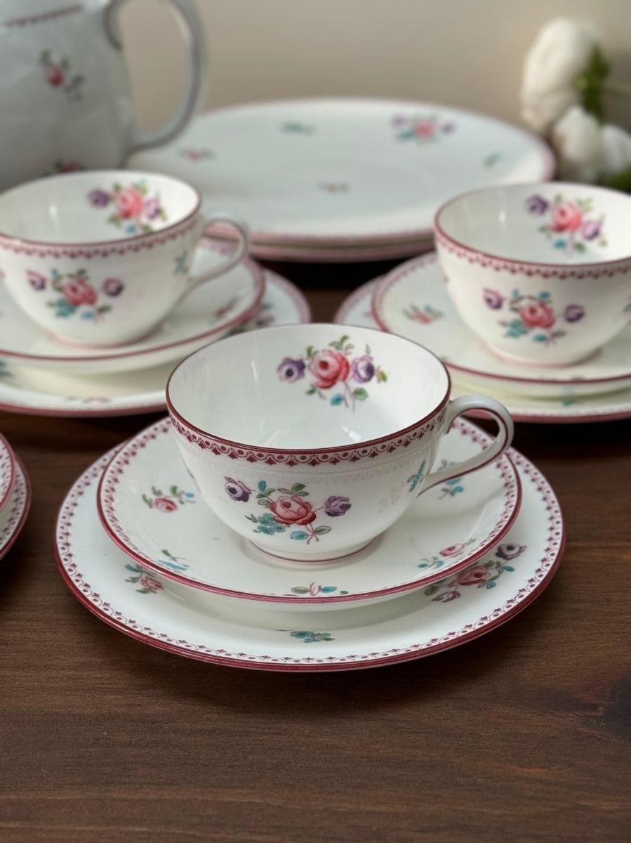 ヴィンテージ ビクトリア時代 ティーカップトリオ 手彩色 一点物