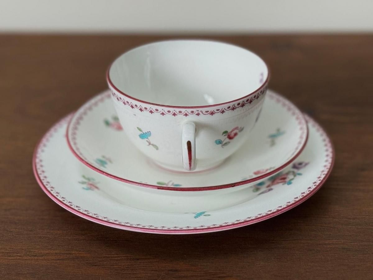 ヴィンテージ ビクトリア時代 ティーカップトリオ 手彩色 一点物
