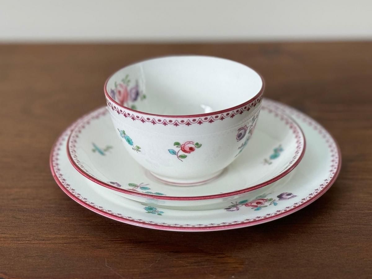 ヴィンテージ ビクトリア時代 ティーカップトリオ 手彩色 一点物