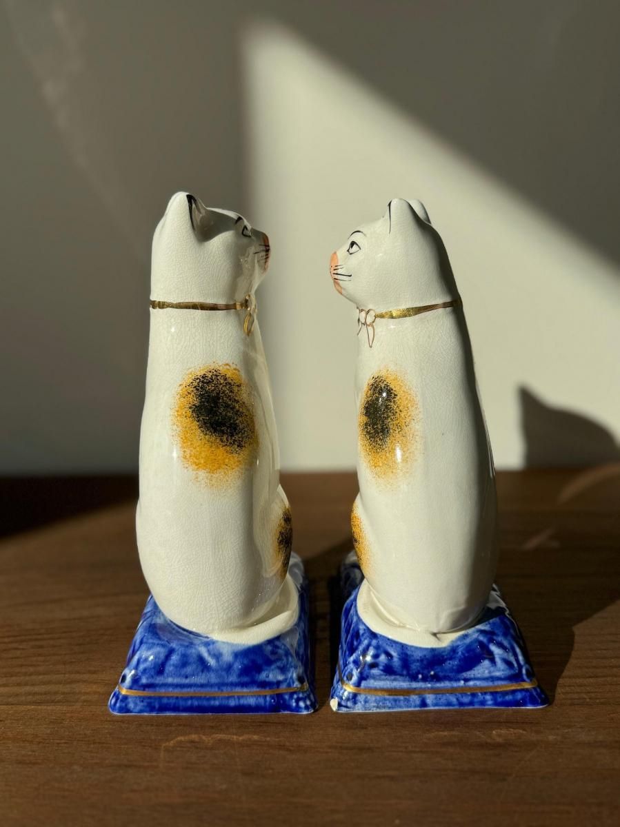 ヴィクトリア朝風スタッフォードシャーキャットのペア｜ピンクの