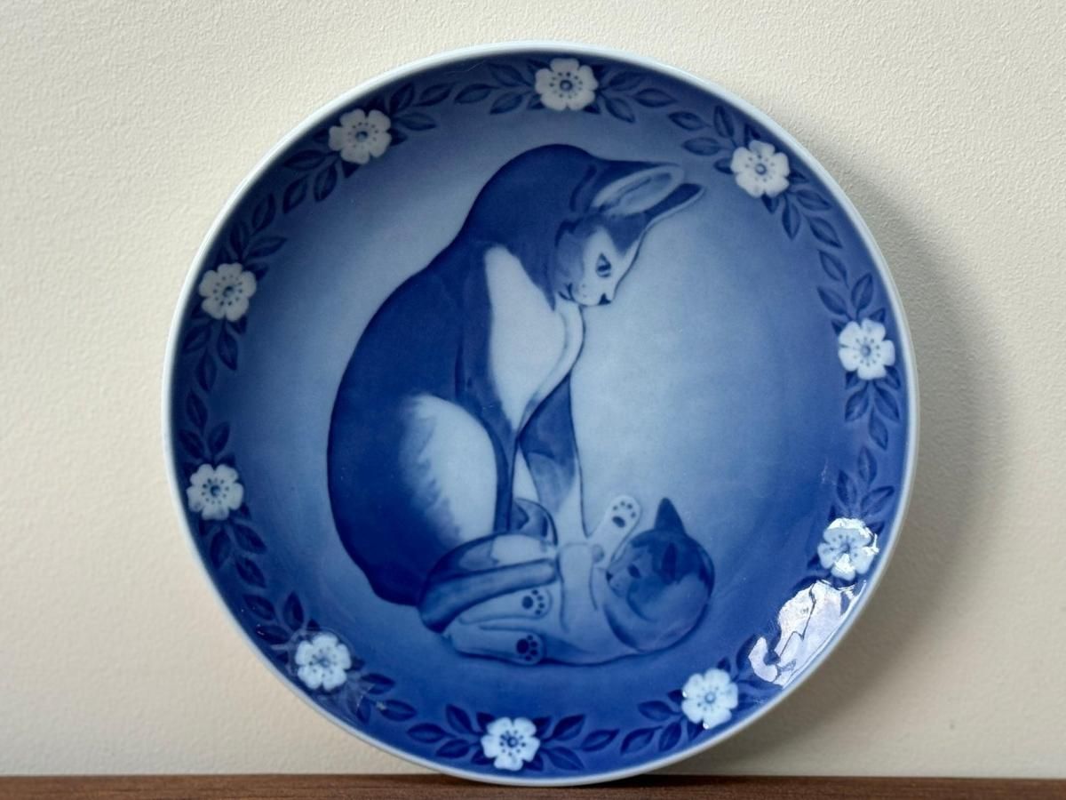 ヴィンテージ ロイヤルコペンハーゲン 1983年母の日絵皿