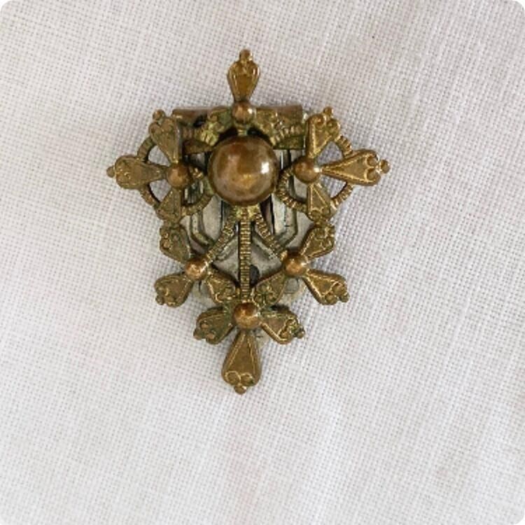 ネックレス ブローチ など ヴィンテージアクセサリー まとめ アンティークジュエリー特集｜ヴィンテージネックレス・ブローチ